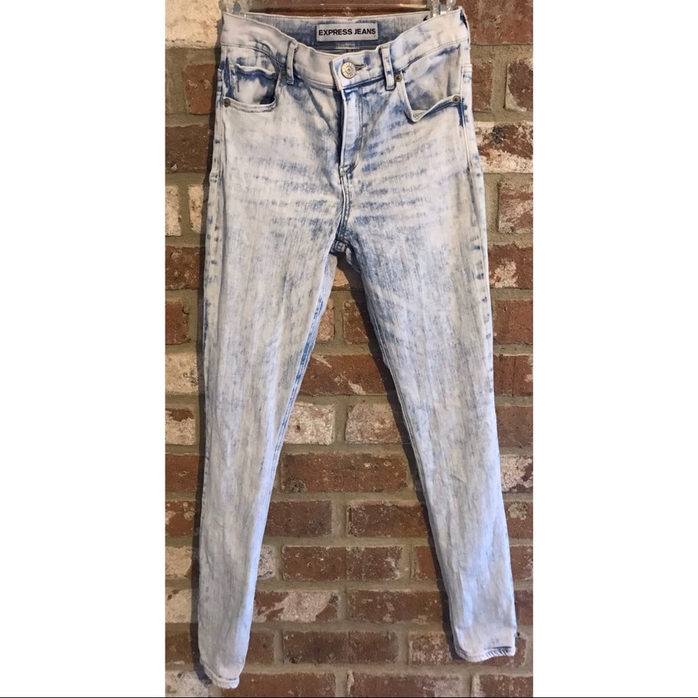 🎯EXPRESS Acid Wash Hi-Rise Legging - Picture 3 of 8